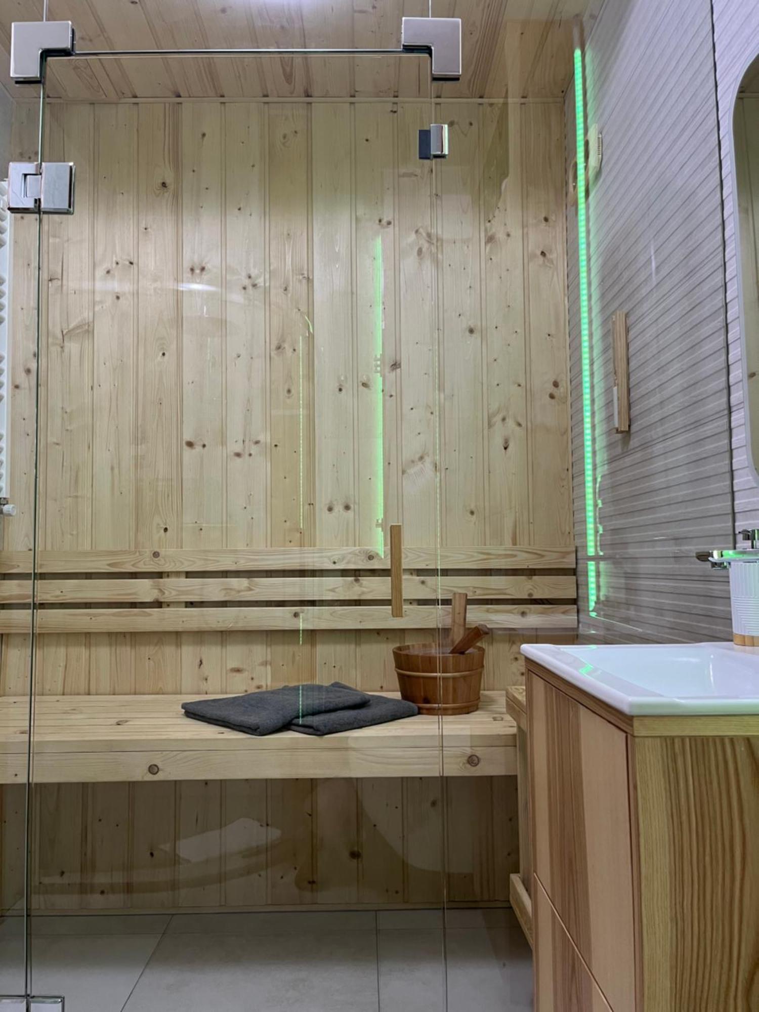 Jesionowe Apartamenty Nad Odra, Stare Miasto, Sauna W Jednym, Klimatyzacja , Garaz Podziemny 0 Zl, Odra River , Old Town, New Building, Air Conditioning, Sauna-One, Underground Garage Free Vratislav Exteriér fotografie
